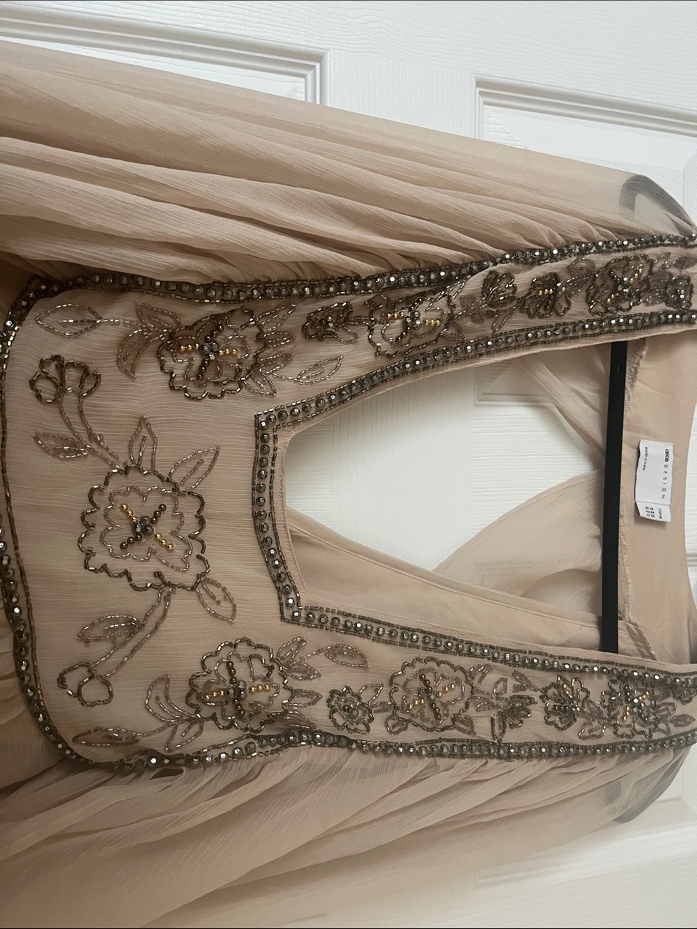ASOS Curve Beige Embellished Long Sleeve V-Neck Dress - Picture 4 of 5